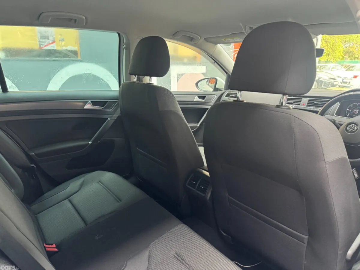 Volkswagen Golf Hatchback, Diesel, 2019, White
