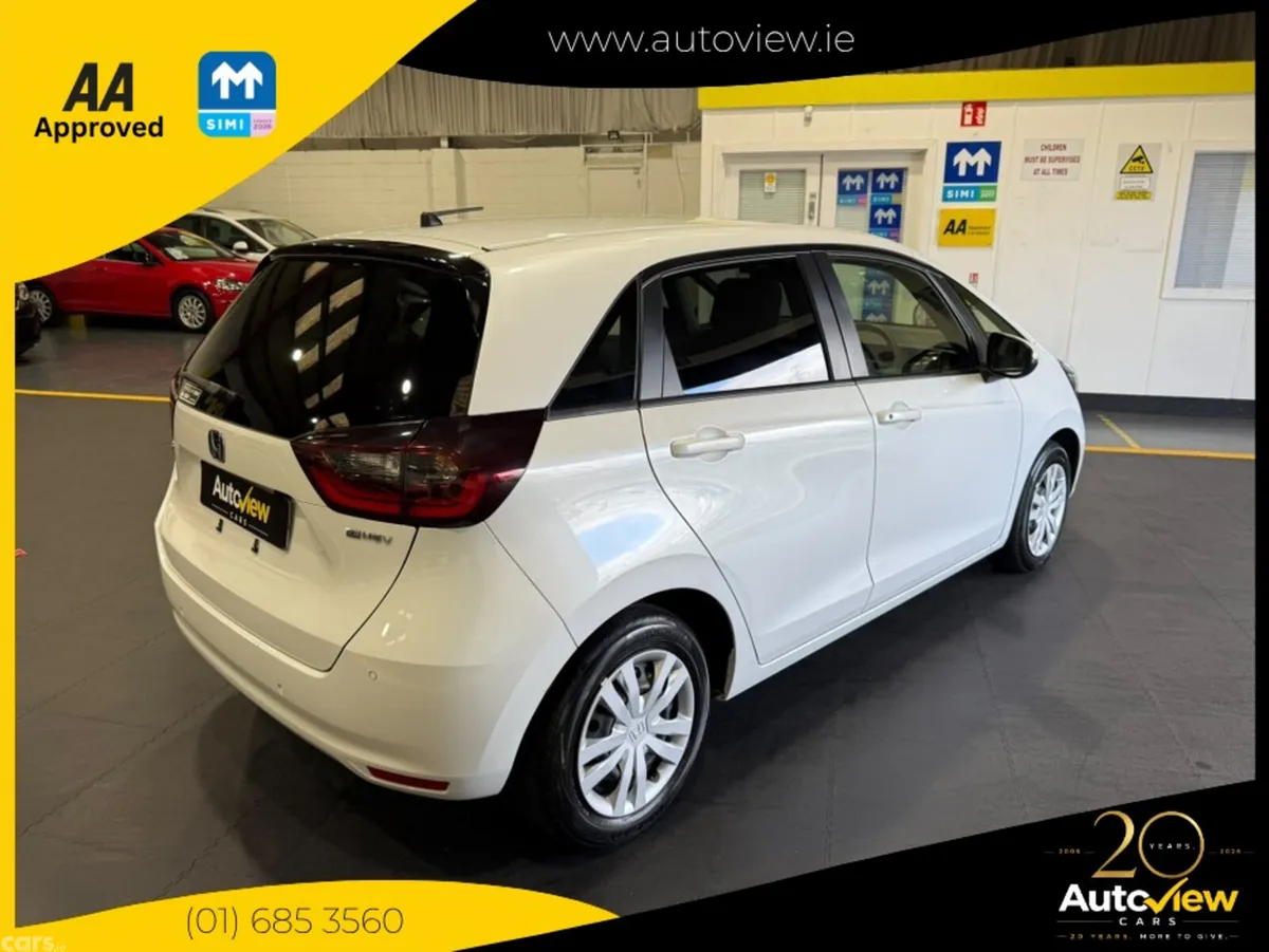Honda Fit Hatchback, Petrol, 2023, White
