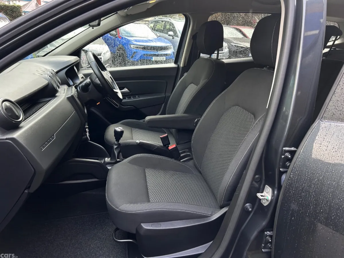 Dacia Duster SUV, Diesel, 2021, Grey