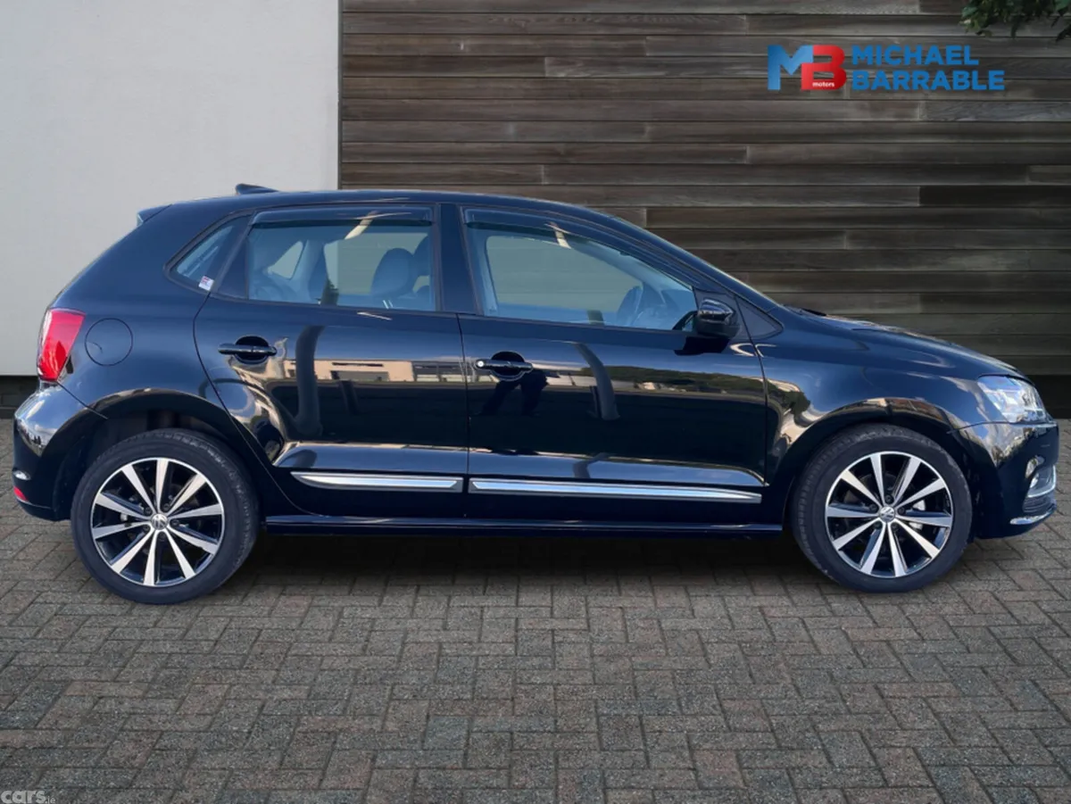Volkswagen Polo Hatchback, Petrol, 2017, Black
