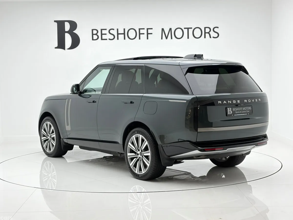 Land Rover Range Rover Estate, Petrol Plug-in Hybrid, 2026, Green
