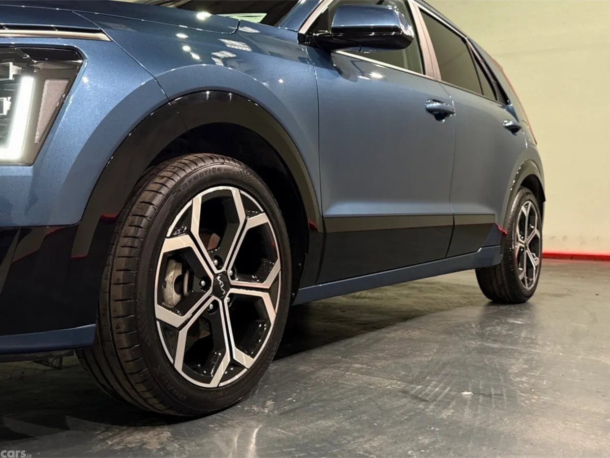 Kia Niro Estate, Petrol Hybrid, 2024, Blue