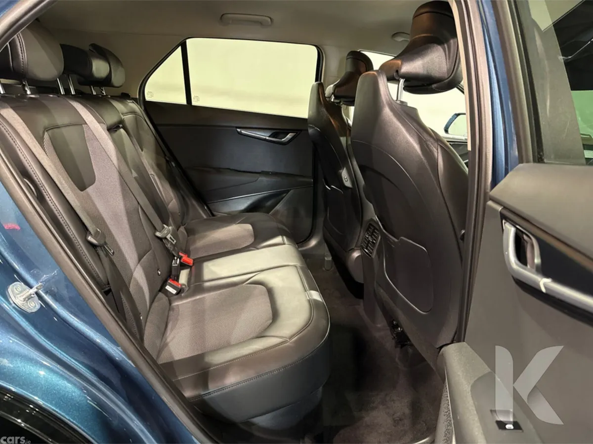 Kia Niro Estate, Petrol Hybrid, 2024, Blue