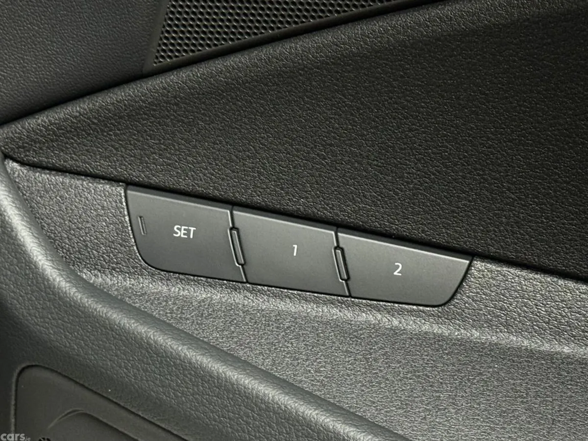 Audi Q8 e-tron SUV, Electric, 2023, Grey