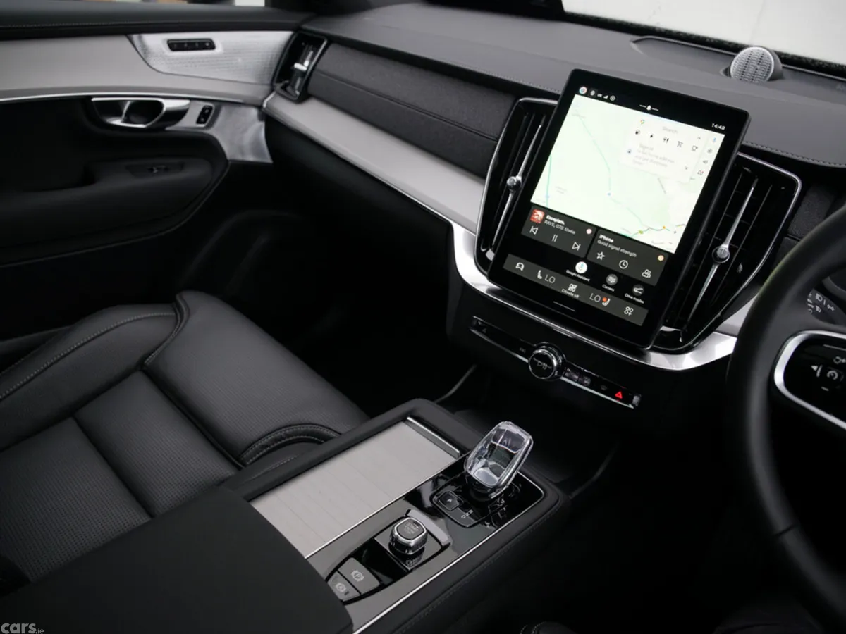 Volvo XC90 SUV, Petrol Hybrid, 2026, Blue