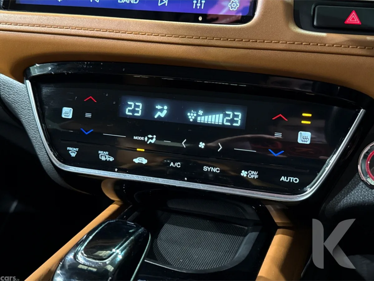 Honda Vezel Estate, Petrol Hybrid, 2019, White