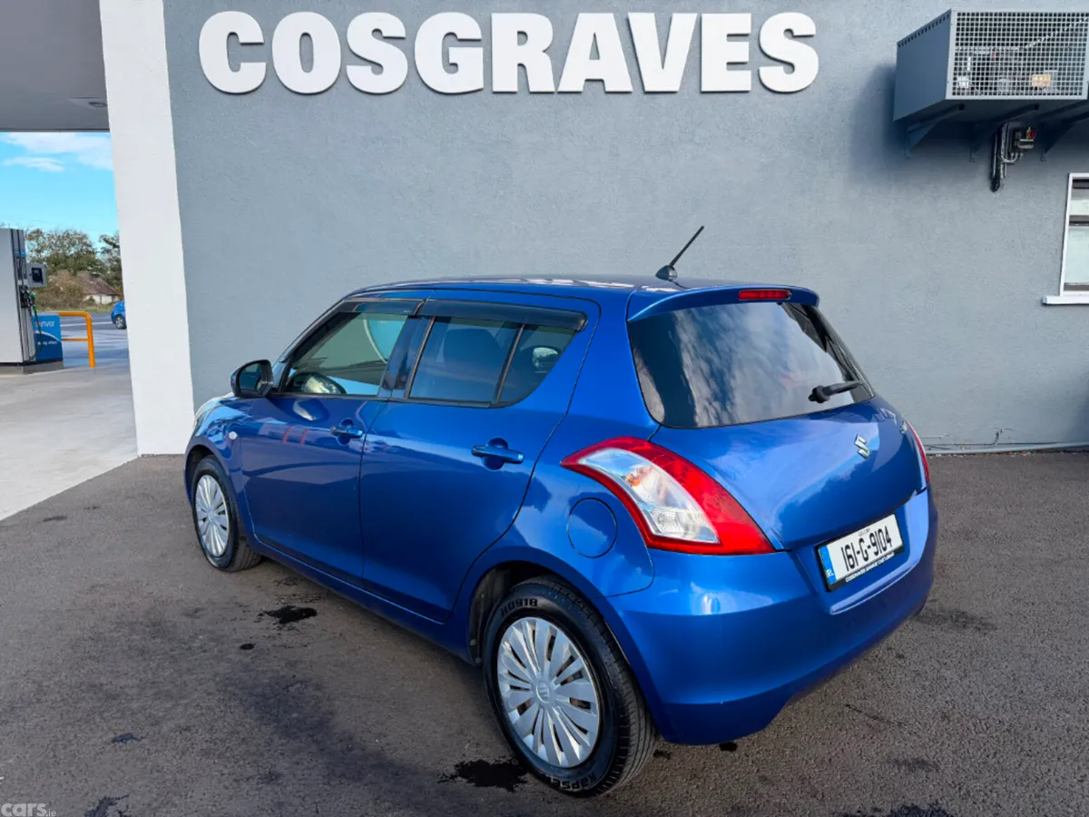 Suzuki Swift Hatchback, Petrol, 2016, Blue