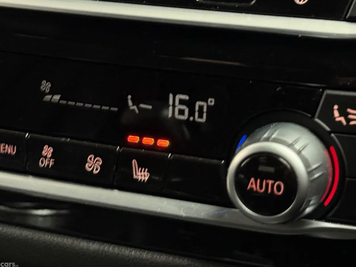 BMW 5-Series Estate, Petrol Plug-in Hybrid, 2024, Grey