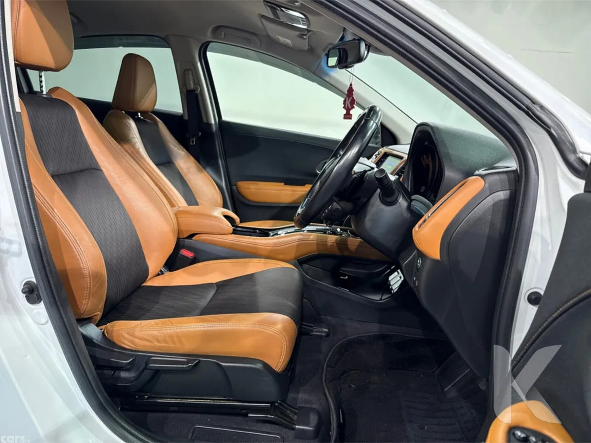 Honda Vezel Estate, Petrol Hybrid, 2019, White