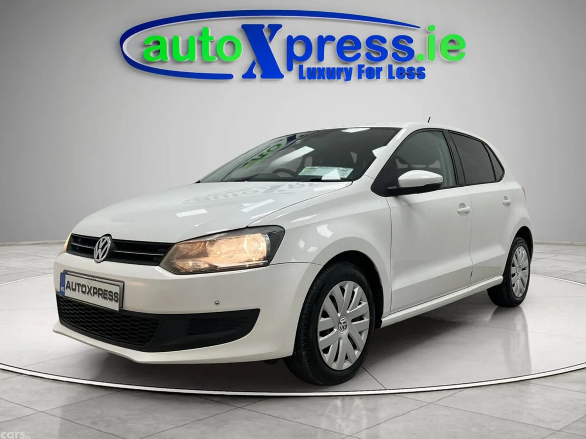 Volkswagen Polo Hatchback, Petrol, 2010, White