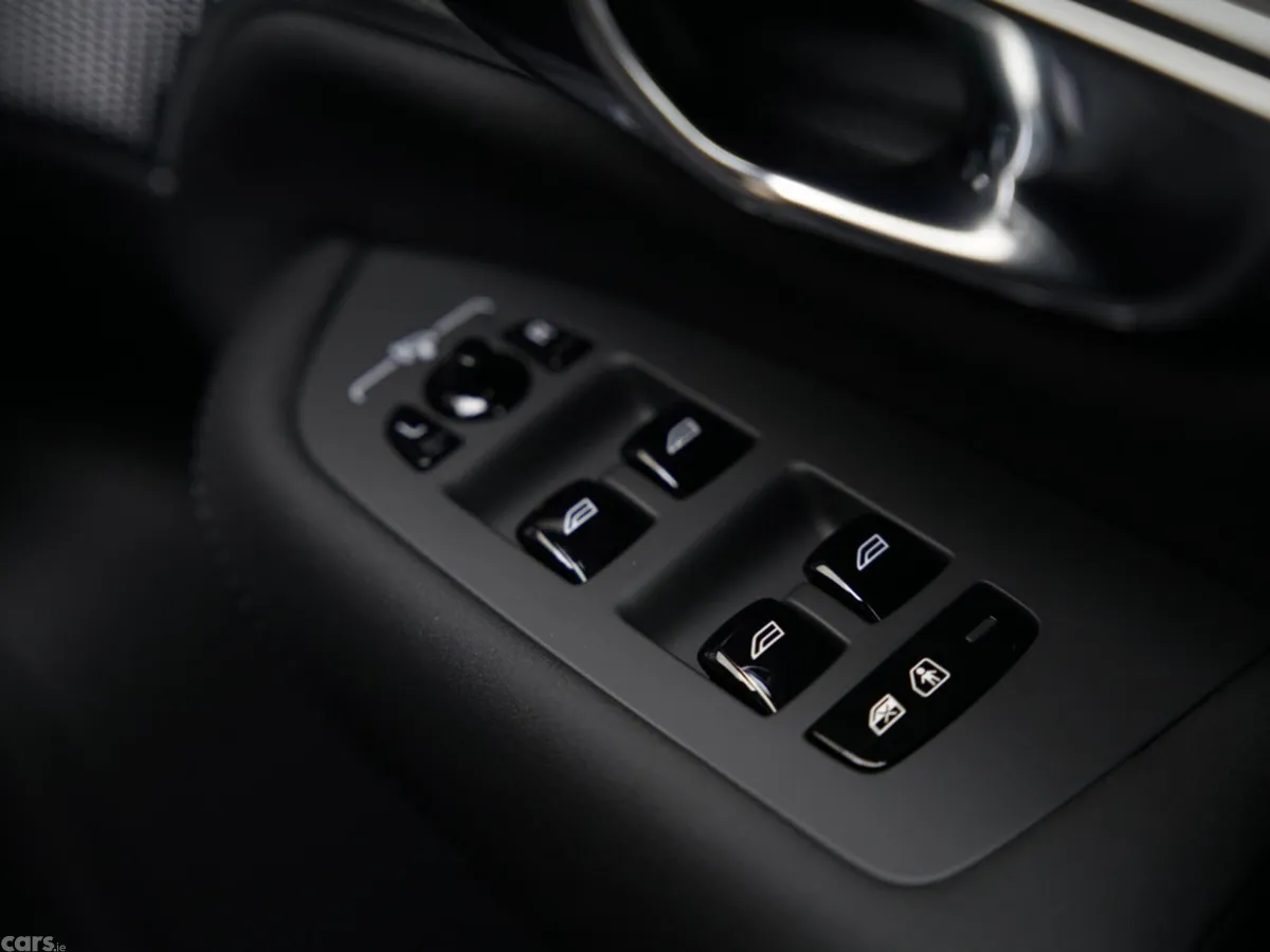 Volvo XC90 SUV, Petrol Hybrid, 2026, Blue