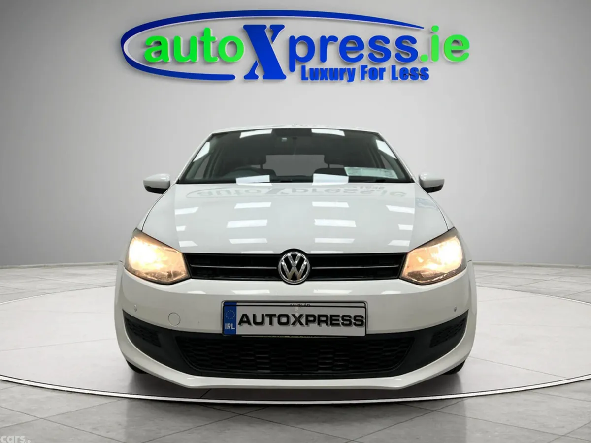 Volkswagen Polo Hatchback, Petrol, 2010, White