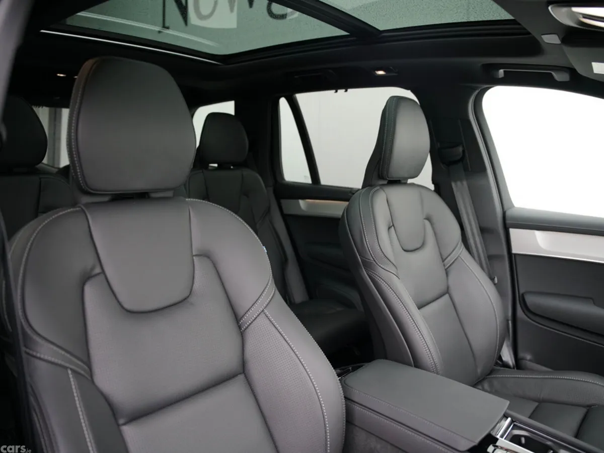 Volvo XC90 SUV, Petrol Hybrid, 2026, Blue