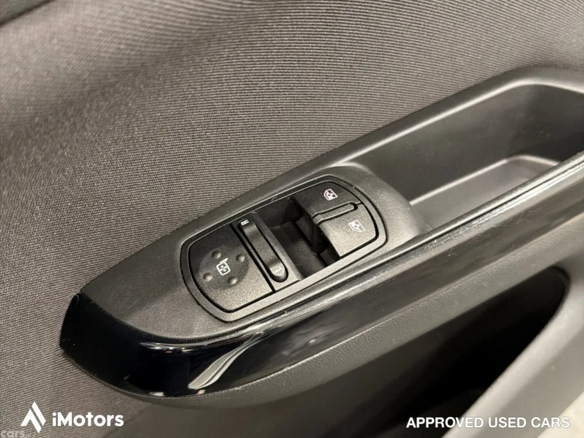 Opel Corsa Hatchback, Petrol, 2018, Grey