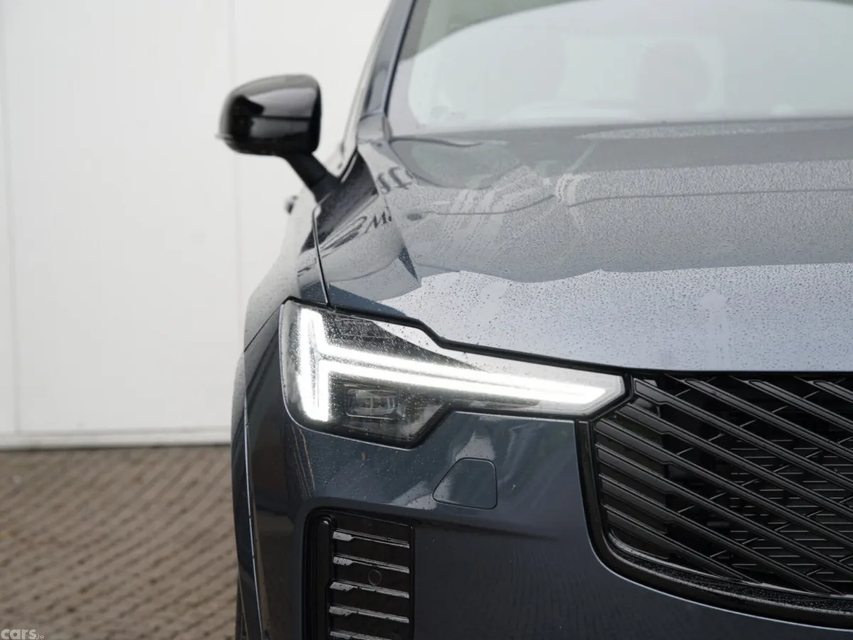 Volvo XC90 SUV, Petrol Hybrid, 2026, Blue