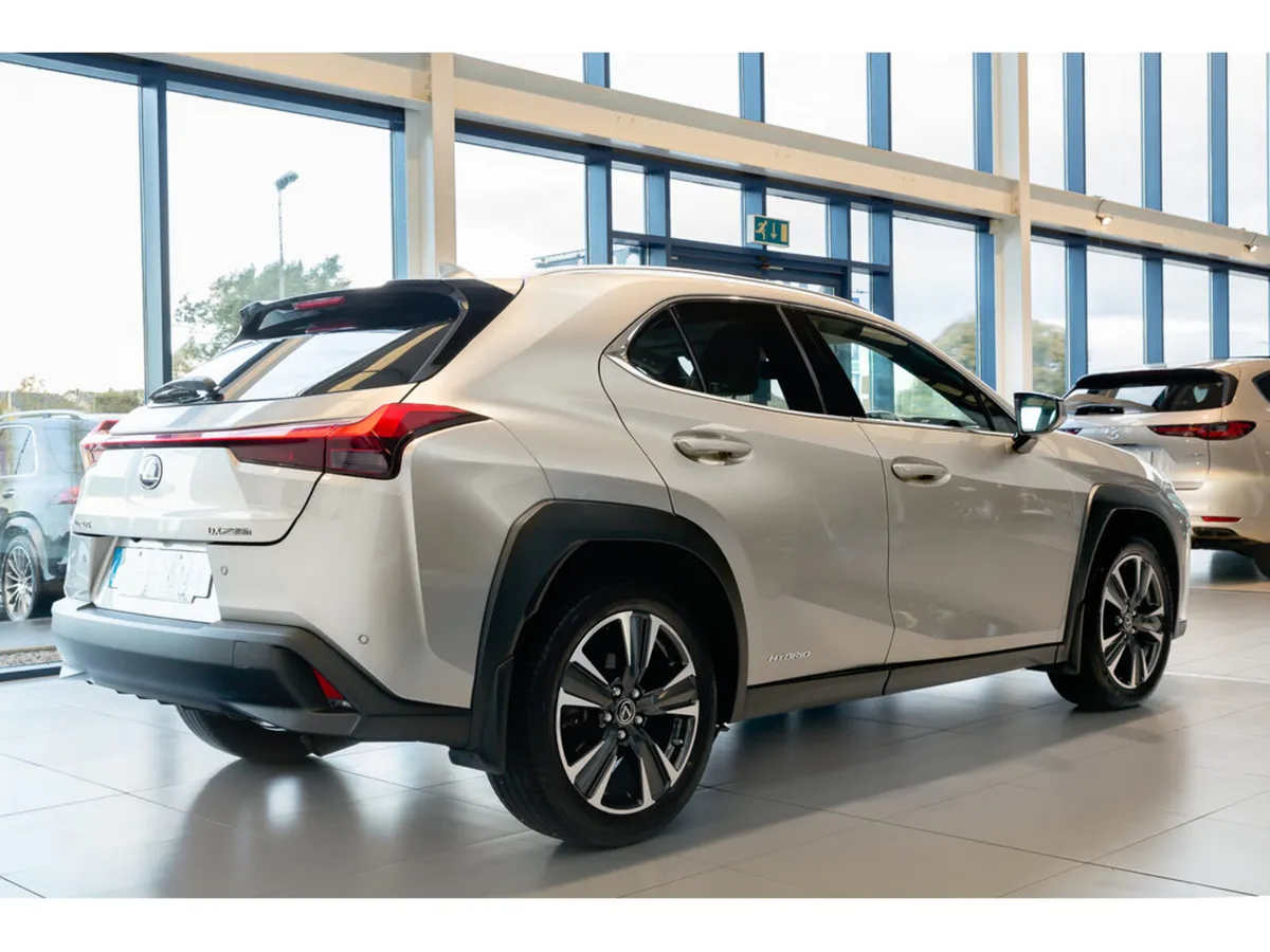 Lexus UX Estate, Petrol Hybrid, 2022, Silver