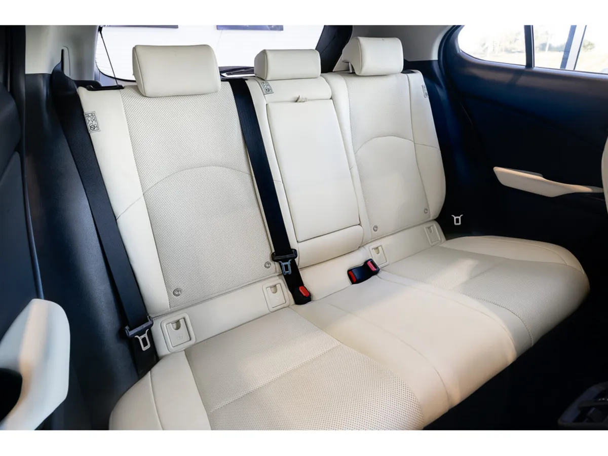 Lexus UX Estate, Petrol Hybrid, 2022, Silver