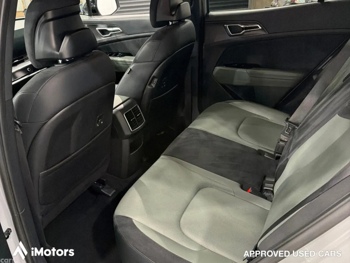 Kia Sportage SUV, Petrol Hybrid, 2024, Grey