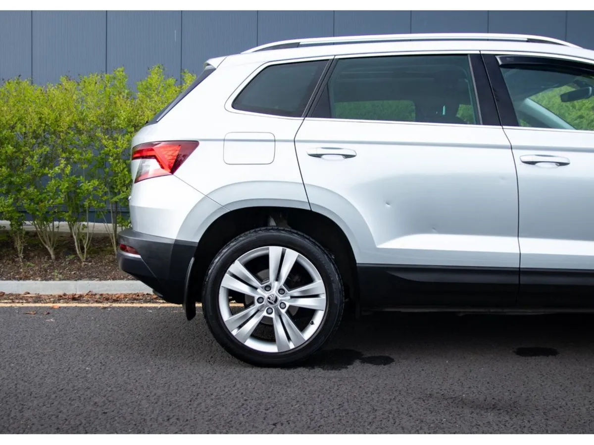Skoda Karoq Estate, Diesel, 2019, Grey