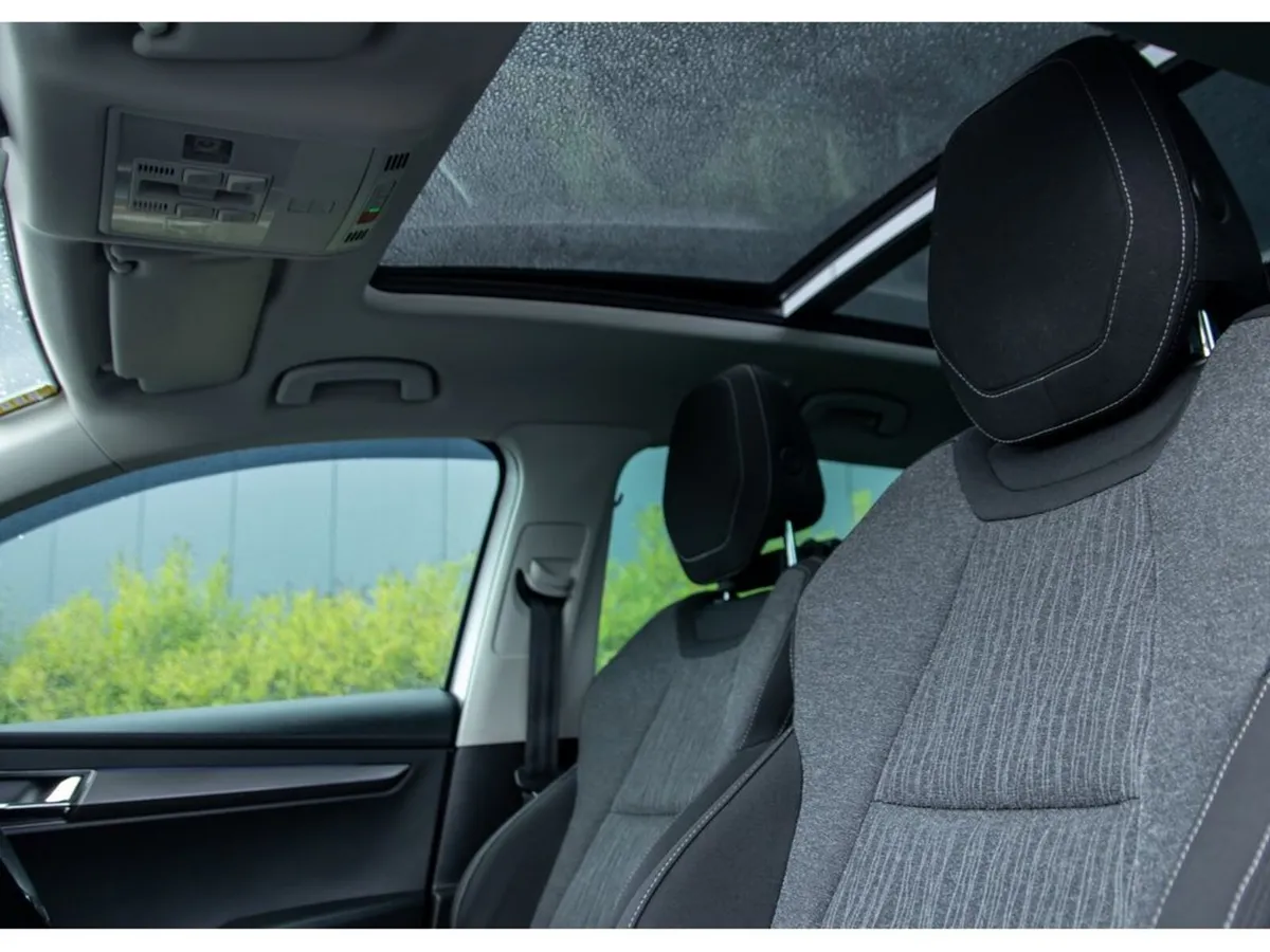 Skoda Karoq Estate, Diesel, 2019, Grey
