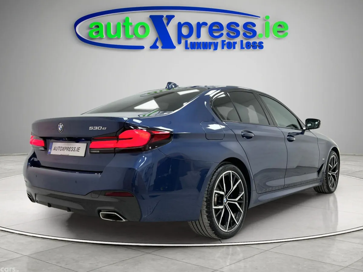 BMW 5-Series Saloon, Petrol Plug-in Hybrid, 2020, Blue