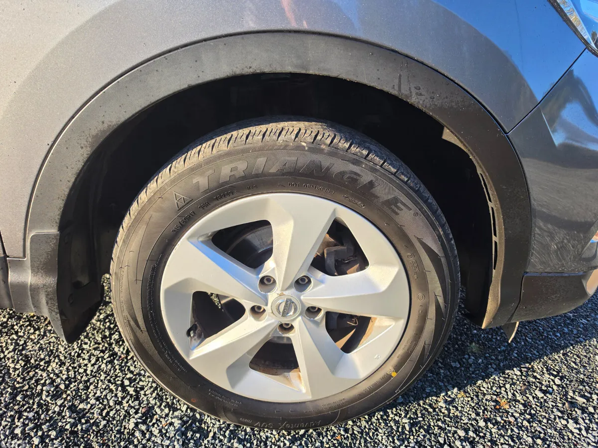 Nissan Qashqai MPV, Diesel, 2019, Grey