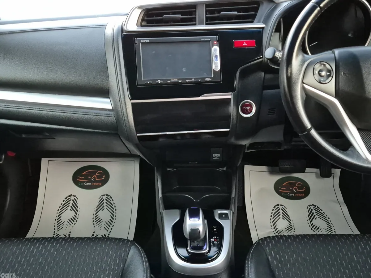 Honda Fit Hatchback, Petrol Hybrid, 2015, Blue