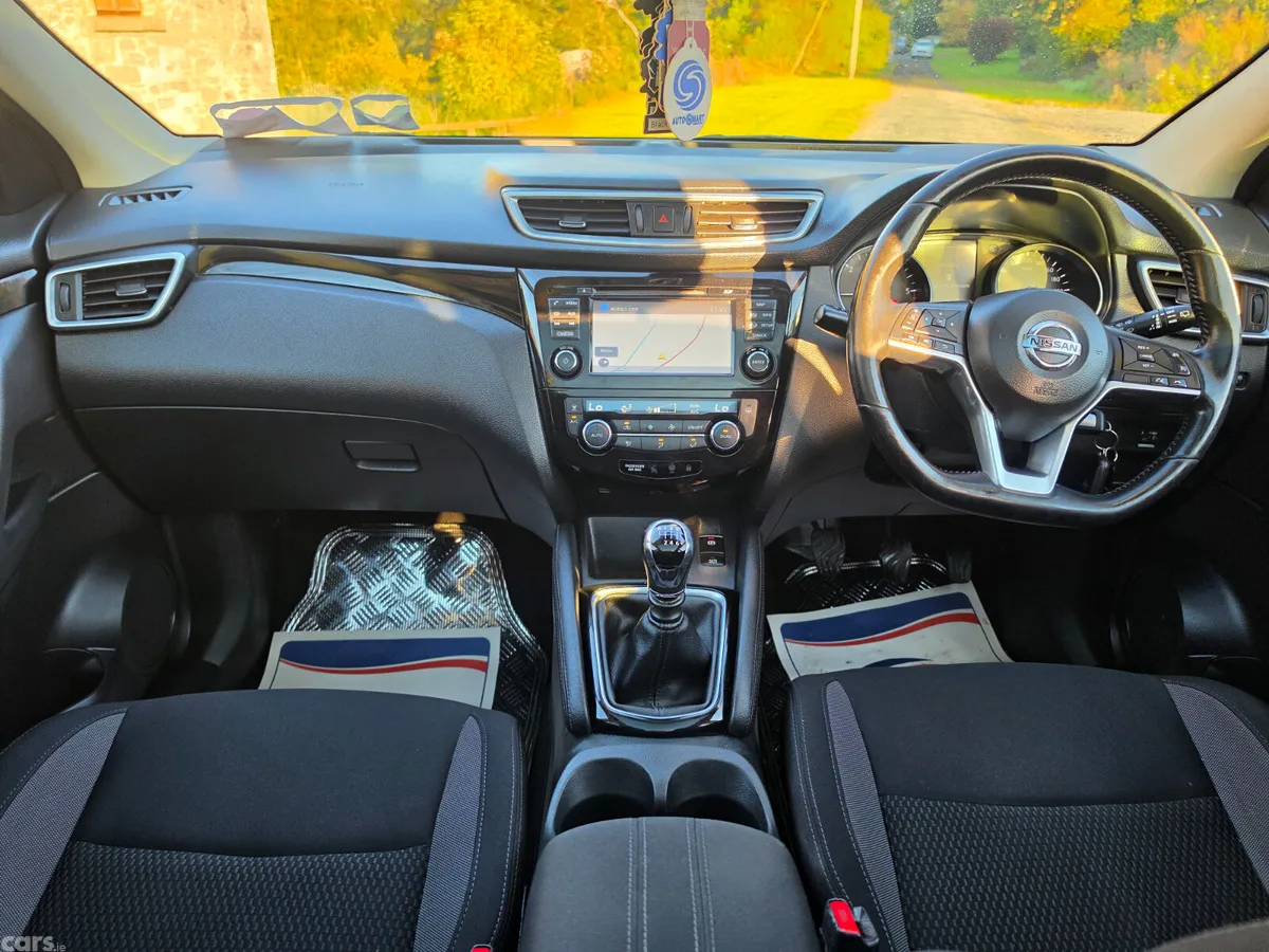 Nissan Qashqai MPV, Diesel, 2019, Grey