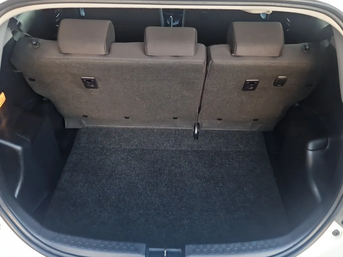 Toyota Aqua Hatchback, Petrol Hybrid, 2021, White