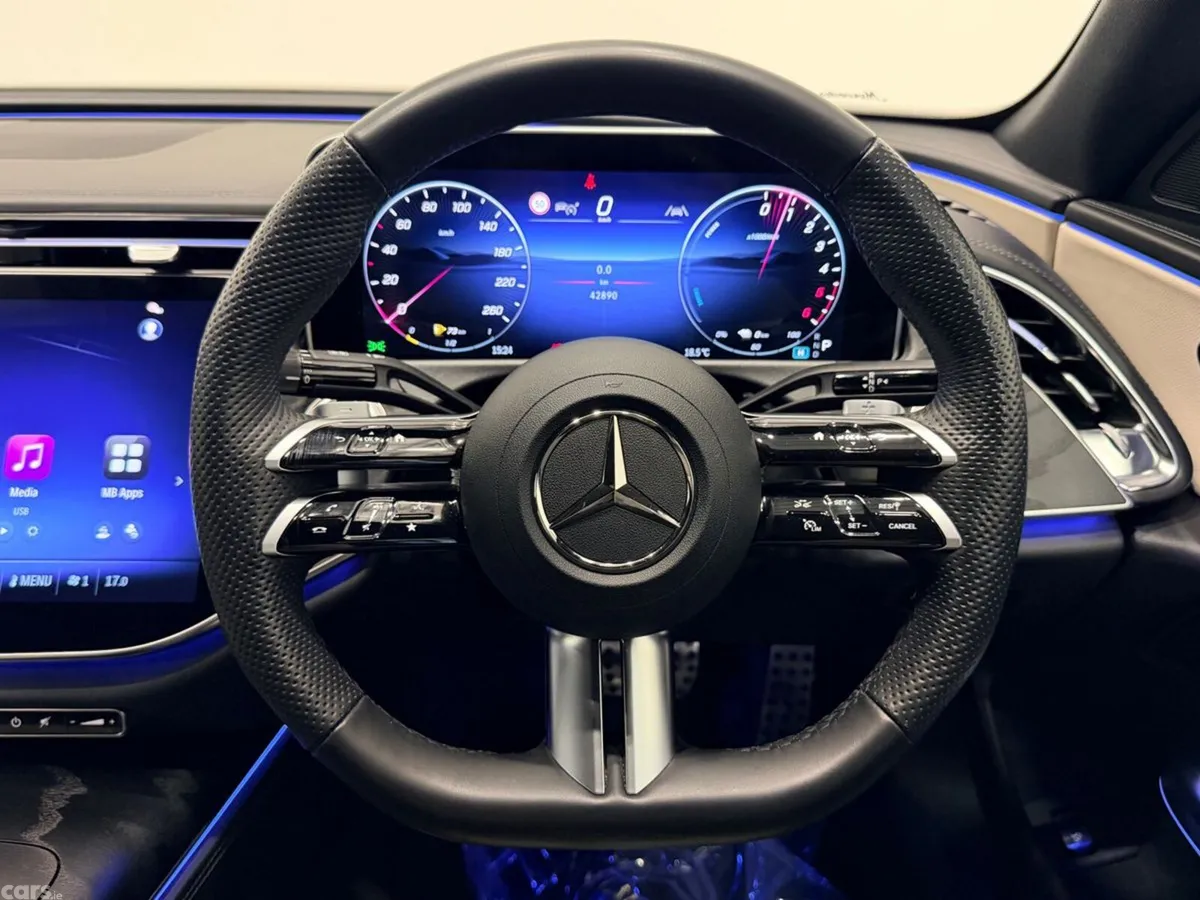 Mercedes-Benz E-Class Saloon, Diesel Plug-in Hybrid, 2025, Blue