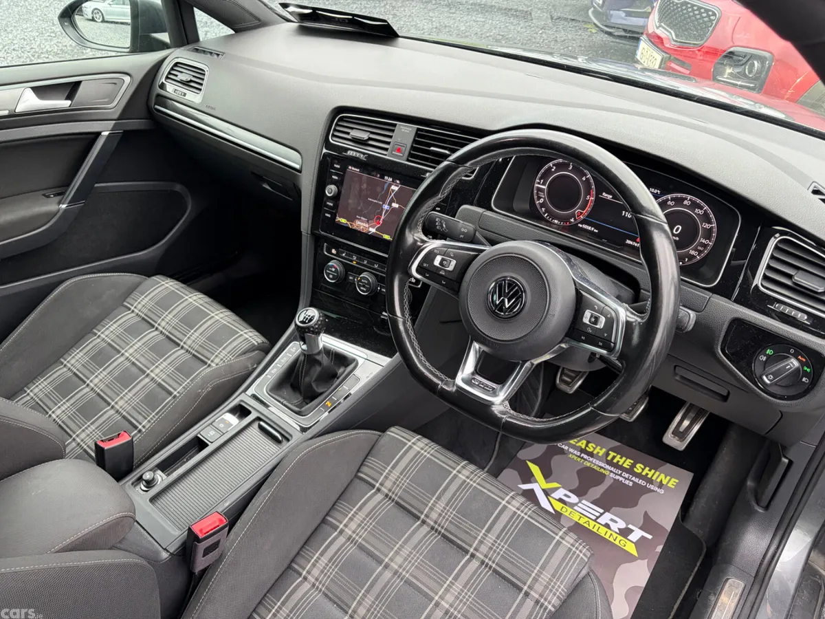 Volkswagen Golf Hatchback, Diesel, 2017, Grey