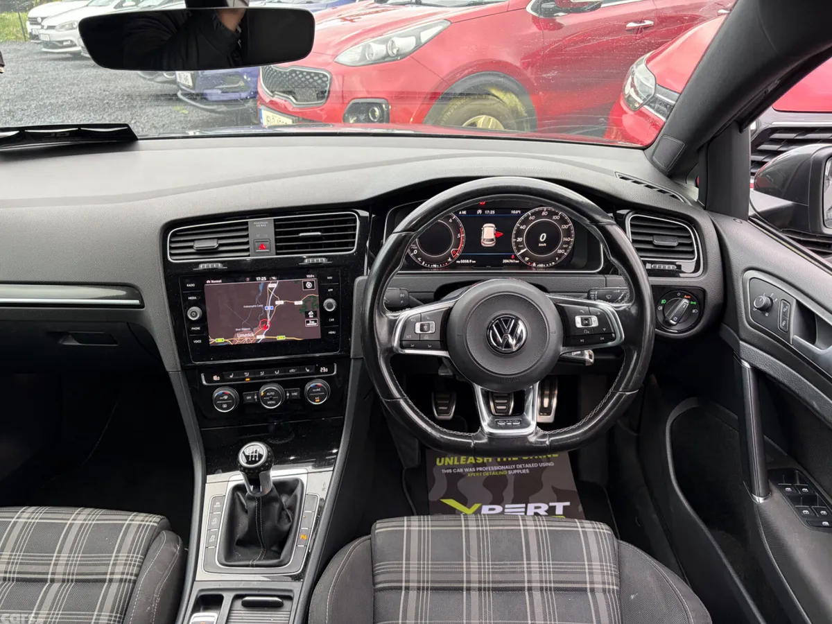 Volkswagen Golf Hatchback, Diesel, 2017, Grey