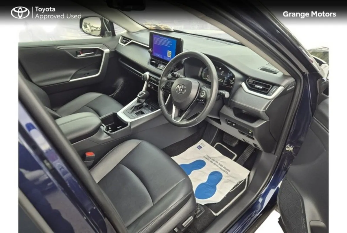 Toyota RAV4 SUV, Petrol Hybrid, 2023, Blue
