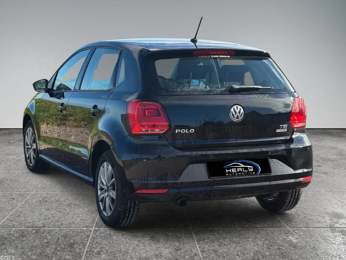 Volkswagen Polo Hatchback, Petrol, 2015, Black