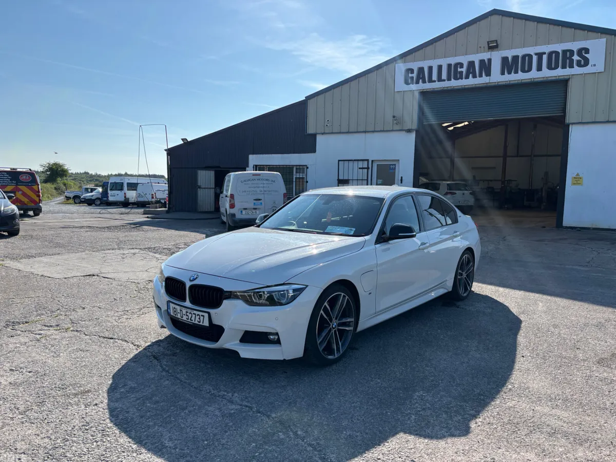 BMW 3-Series Saloon, Petrol Plug-in Hybrid, 2018, White