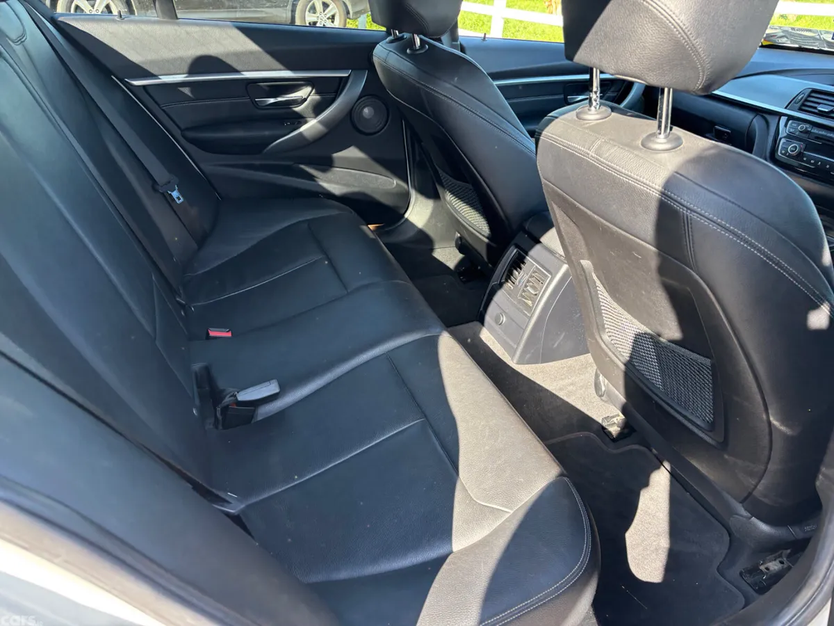 BMW 3-Series Saloon, Petrol Plug-in Hybrid, 2018, White