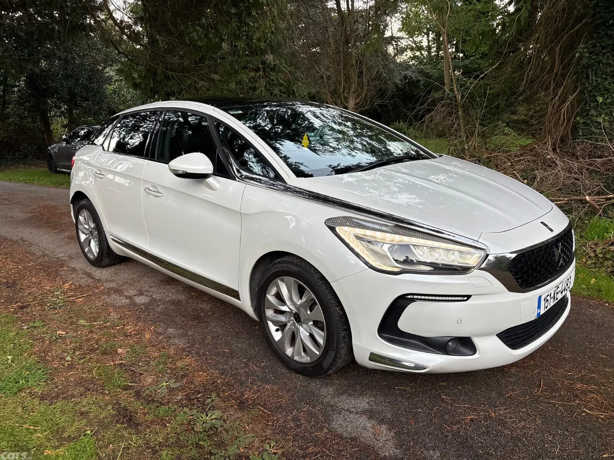 DS Automobiles DS 5 Hatchback, Diesel, 2015, White