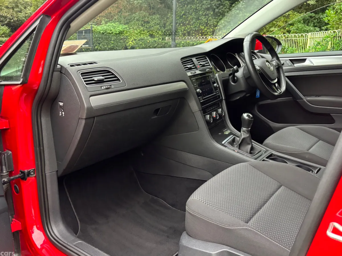 Volkswagen Golf Hatchback, Petrol, 2019, Red