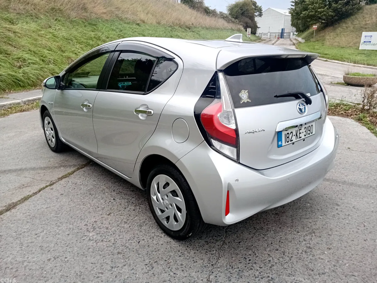 Toyota Aqua Hatchback, Petrol Hybrid, 2018, Silver
