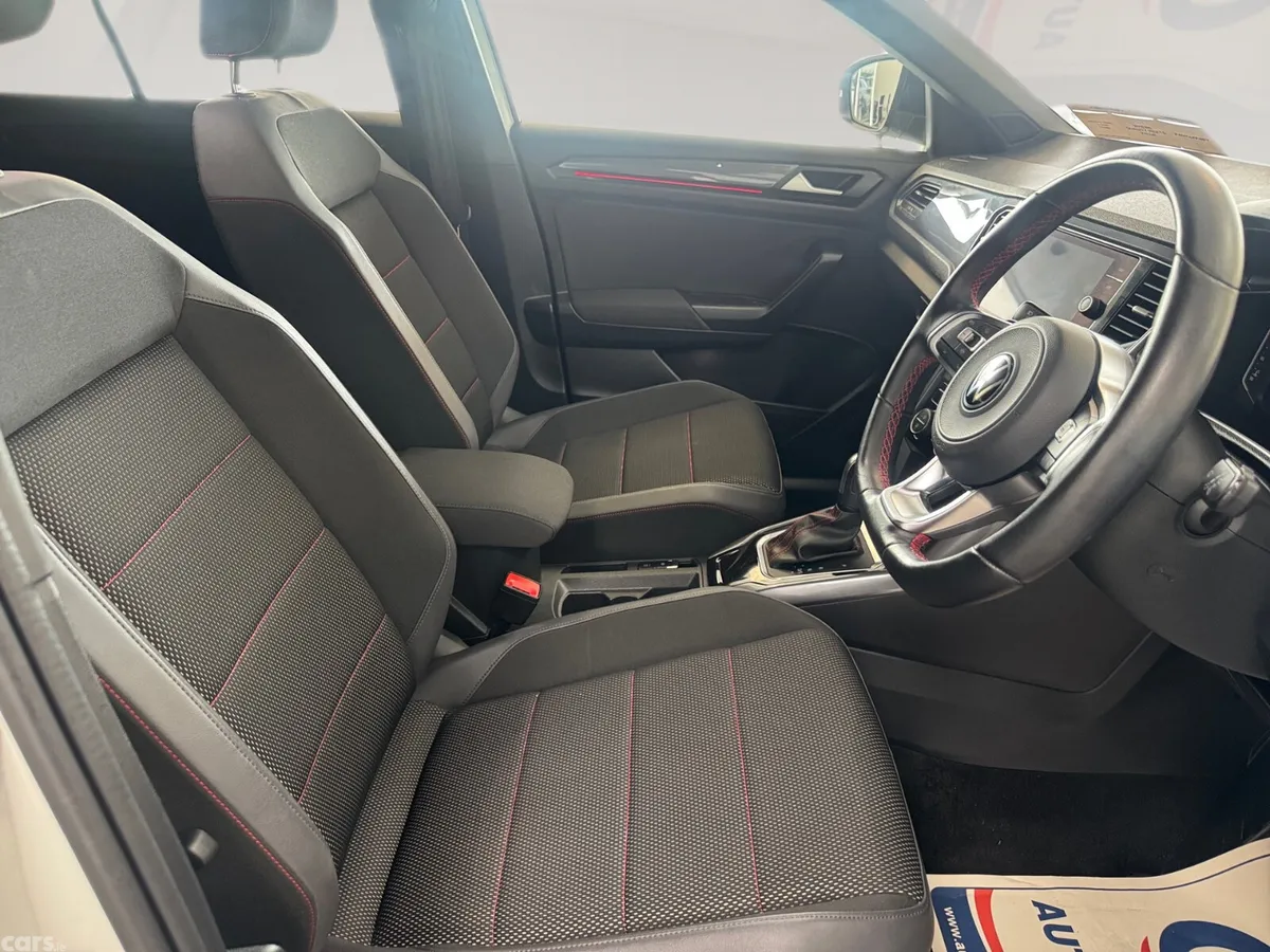 Volkswagen T-Roc SUV, Diesel, 2021, White
