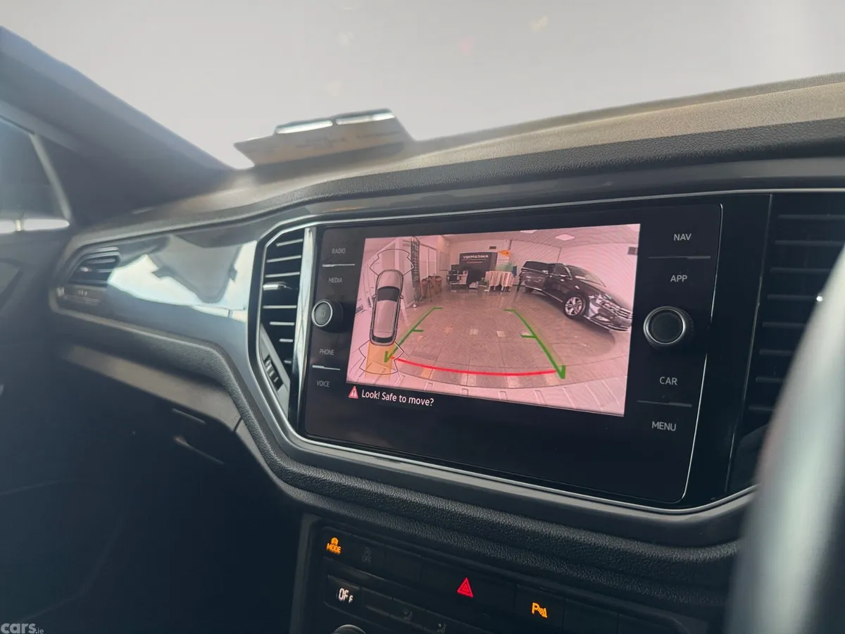 Volkswagen T-Roc SUV, Diesel, 2021, White