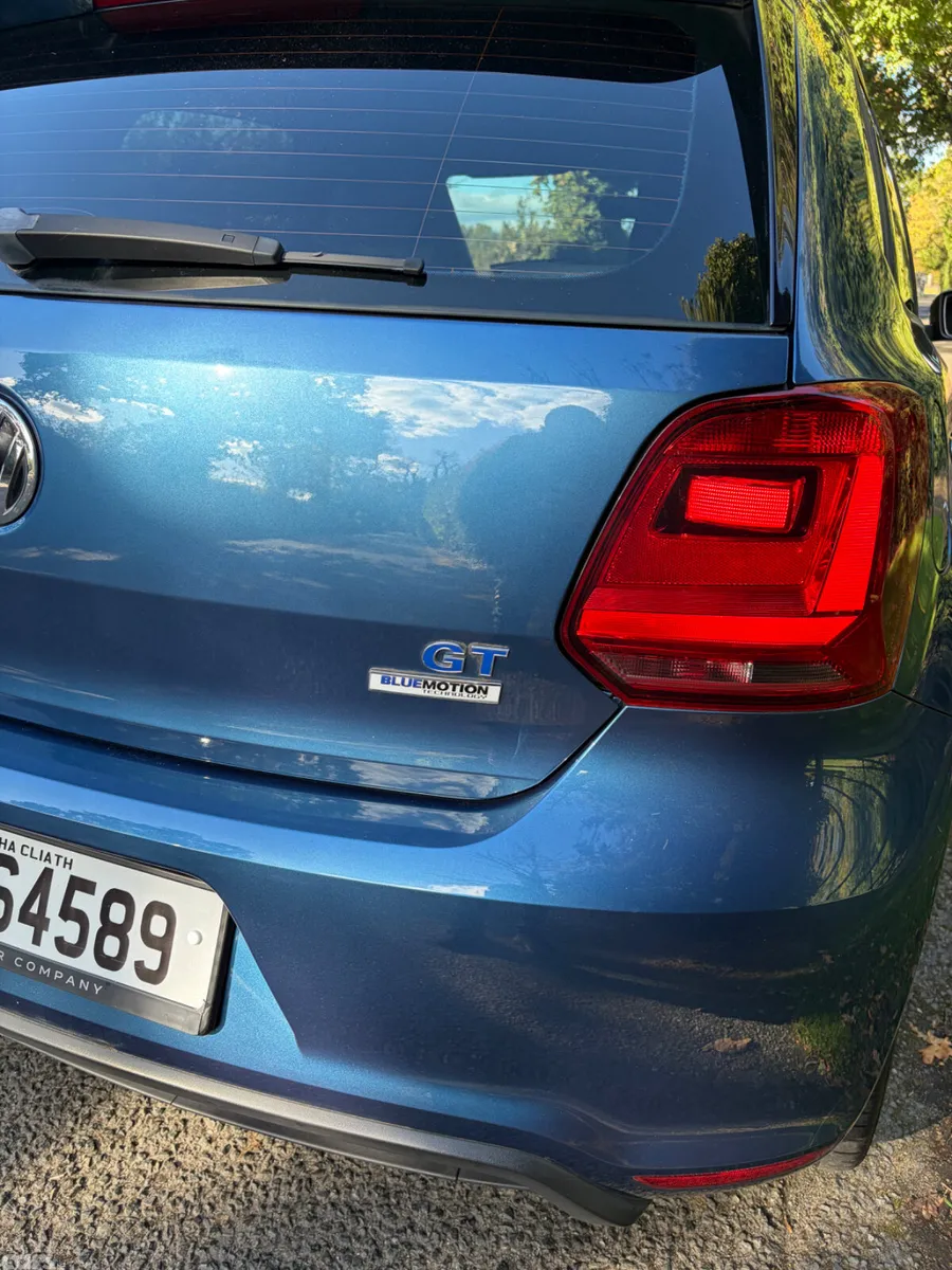 Volkswagen Polo Hatchback, Petrol, 2015, Blue
