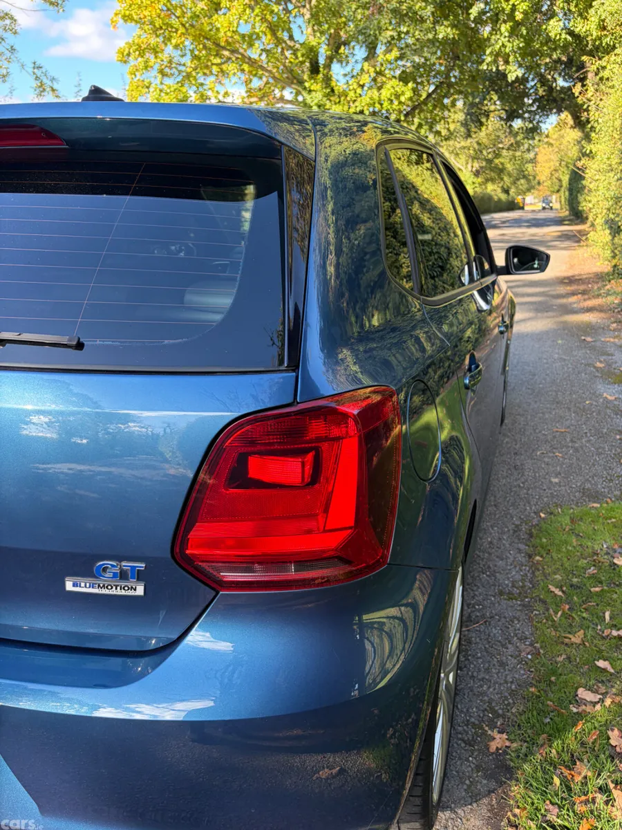 Volkswagen Polo Hatchback, Petrol, 2015, Blue