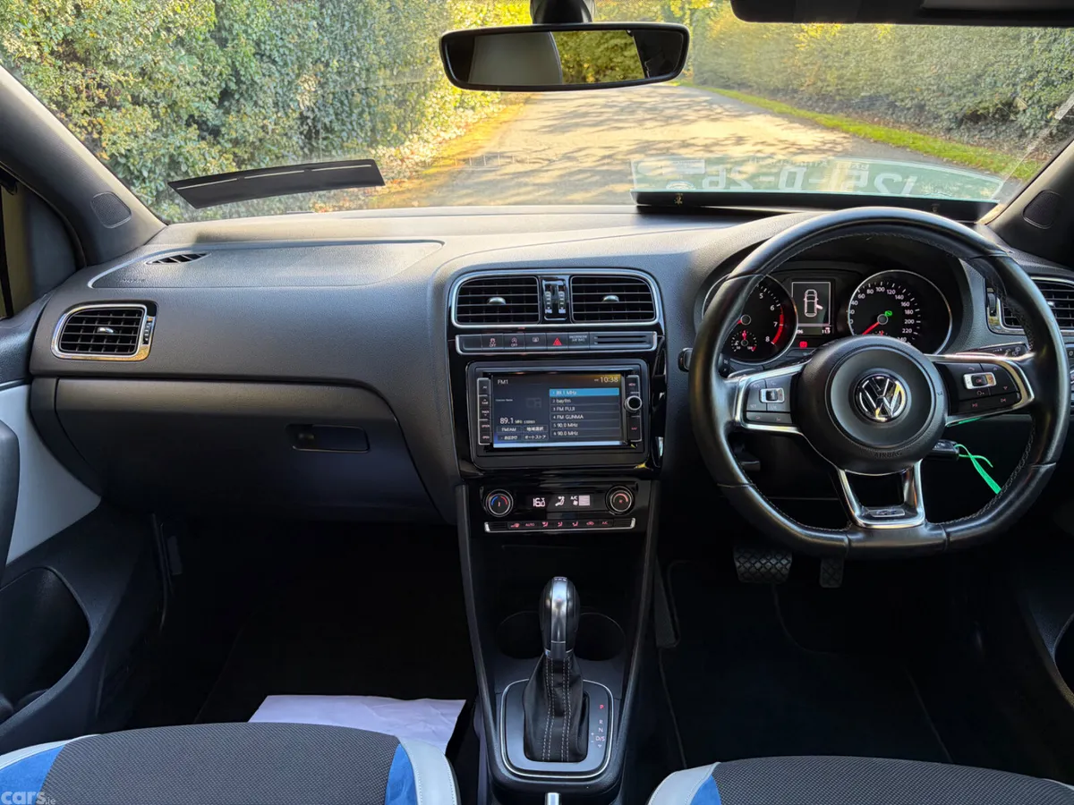 Volkswagen Polo Hatchback, Petrol, 2015, Blue