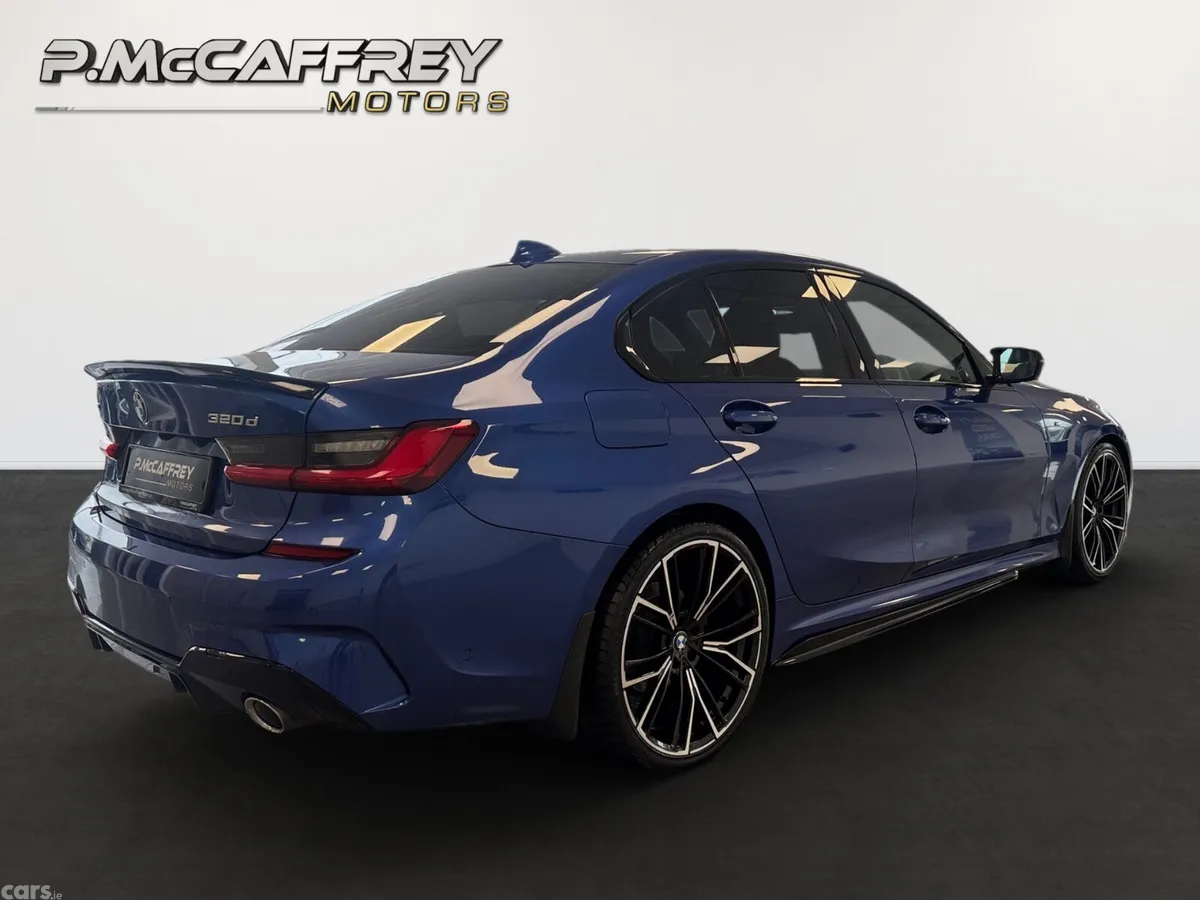 BMW 3-Series Saloon, Diesel, 2019, Blue