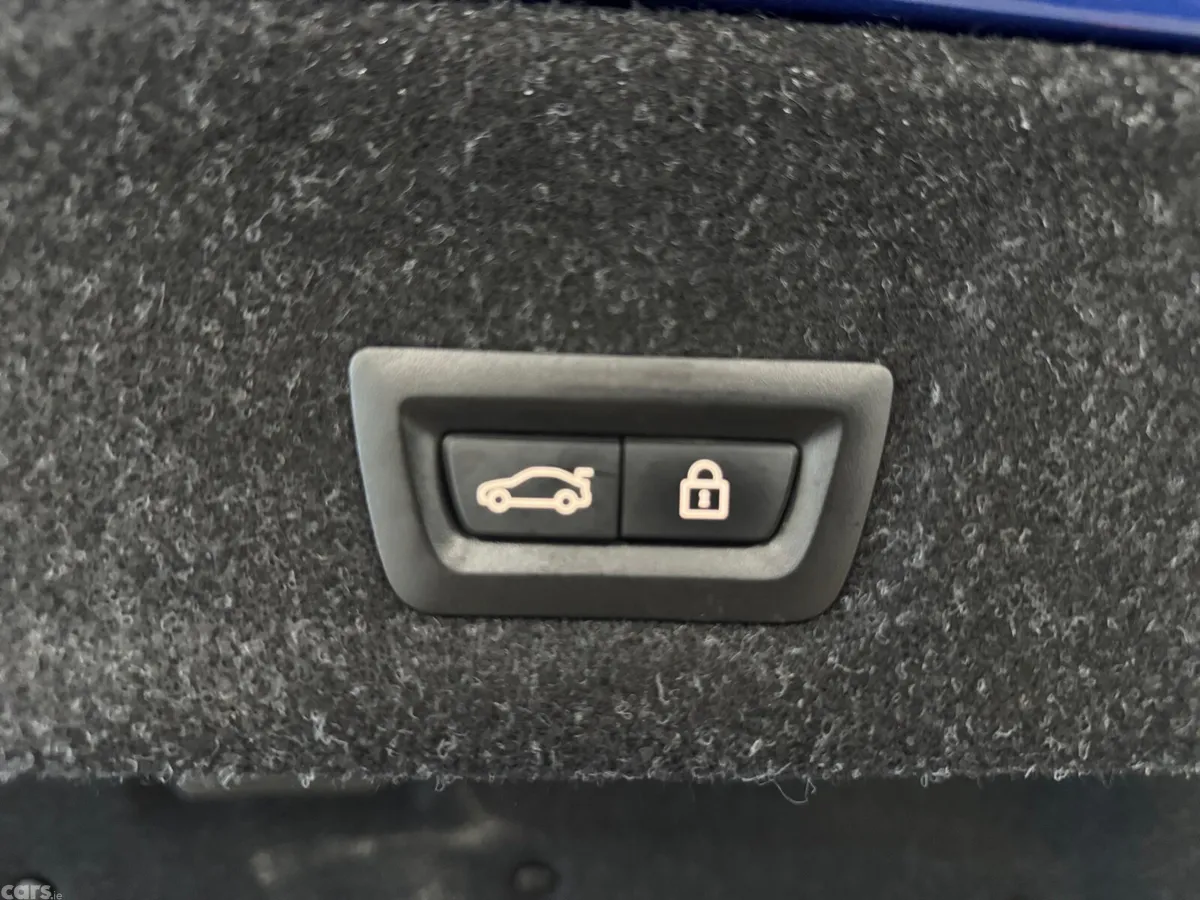 BMW 3-Series Saloon, Diesel, 2019, Blue