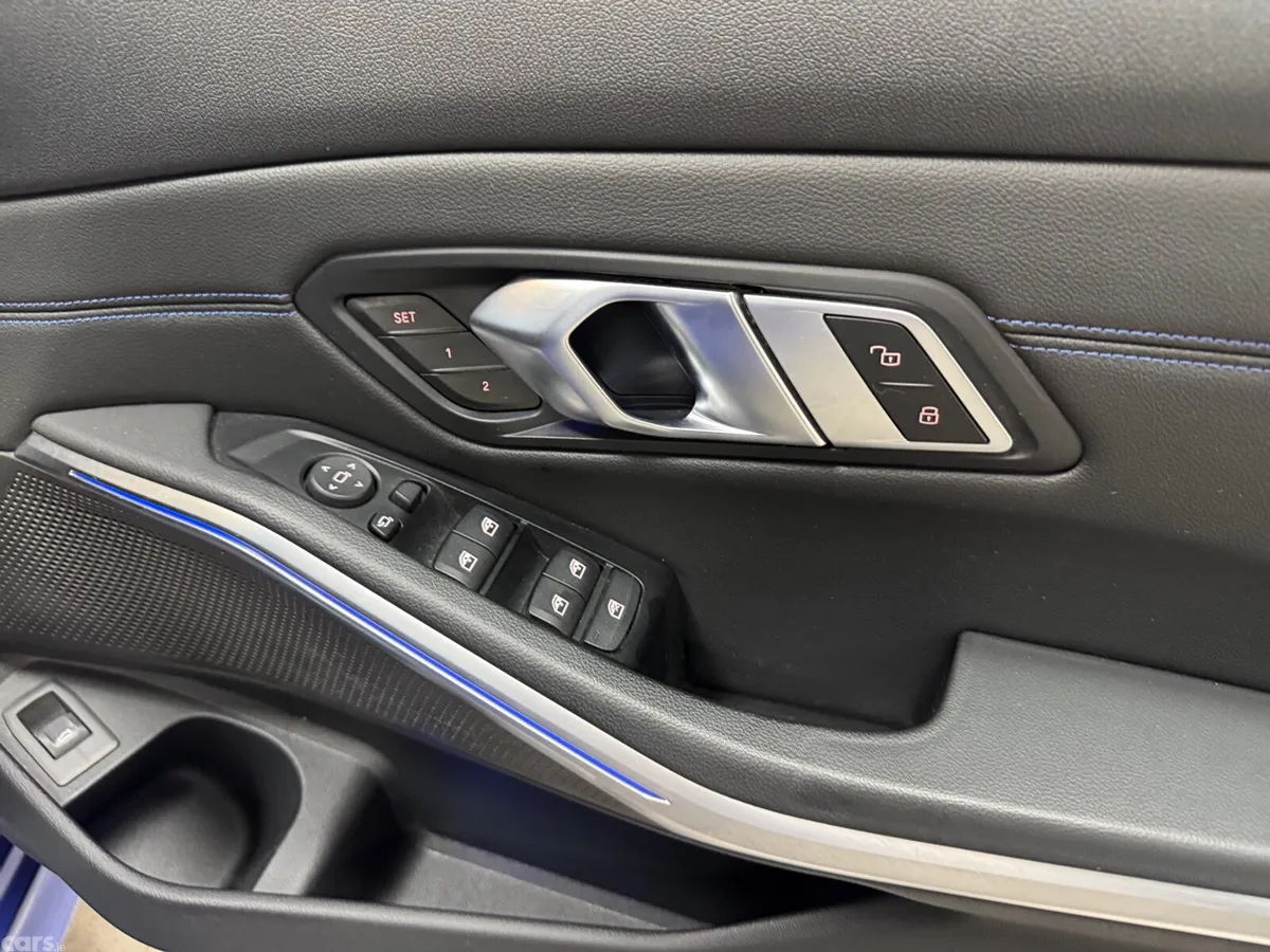 BMW 3-Series Saloon, Diesel, 2019, Blue