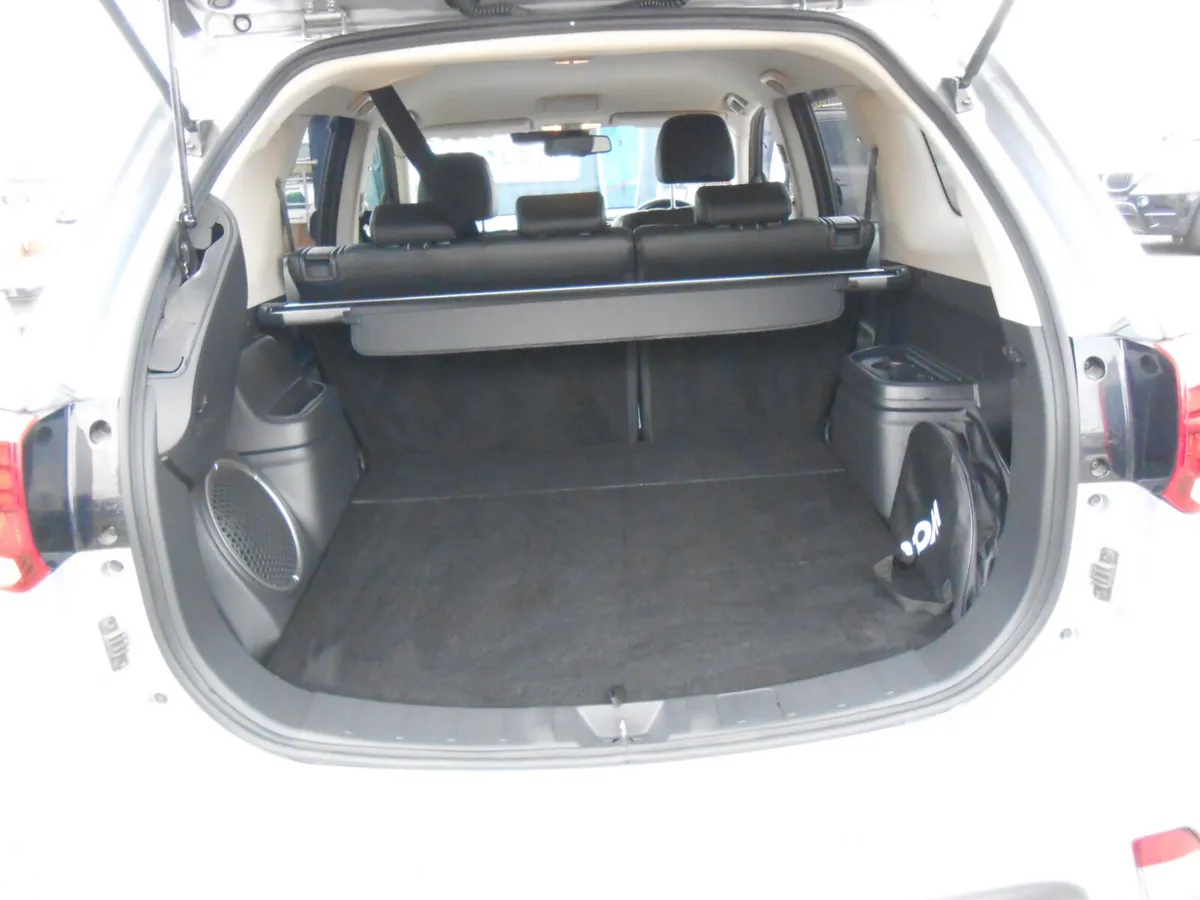 Mitsubishi Outlander SUV, Petrol Plug-in Hybrid, 2017, Silver