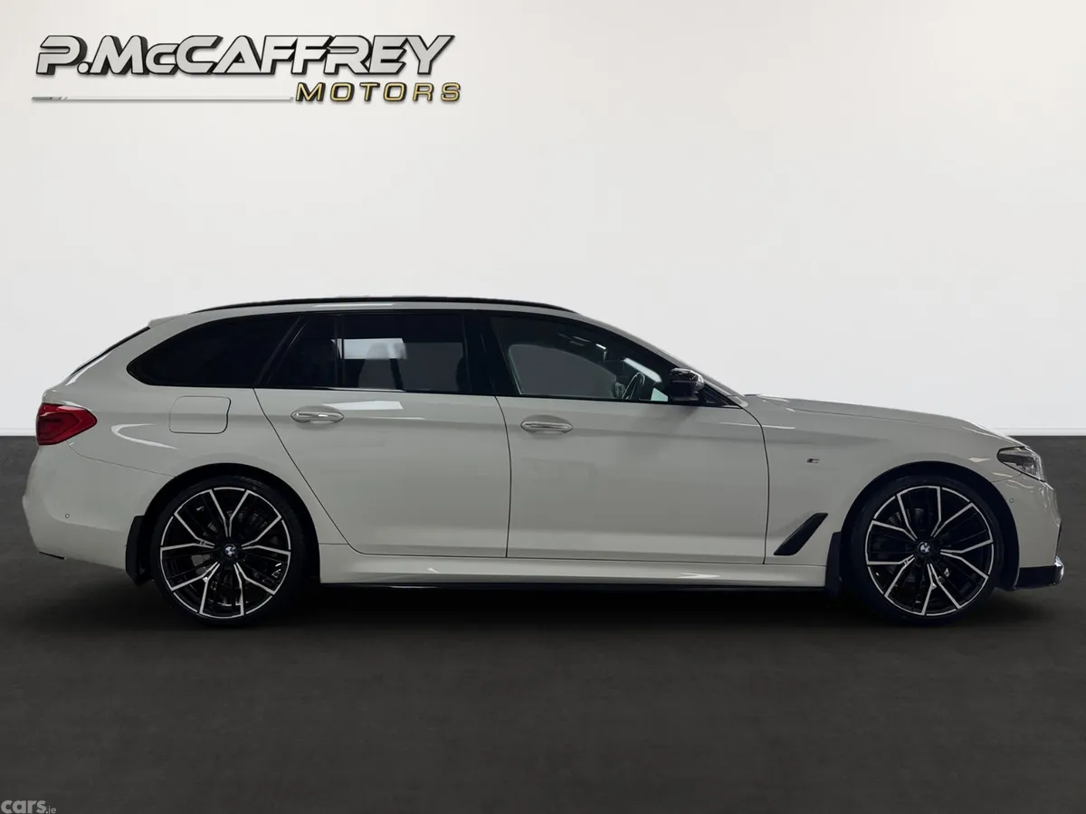 BMW 5-Series Estate, Diesel, 2017, White