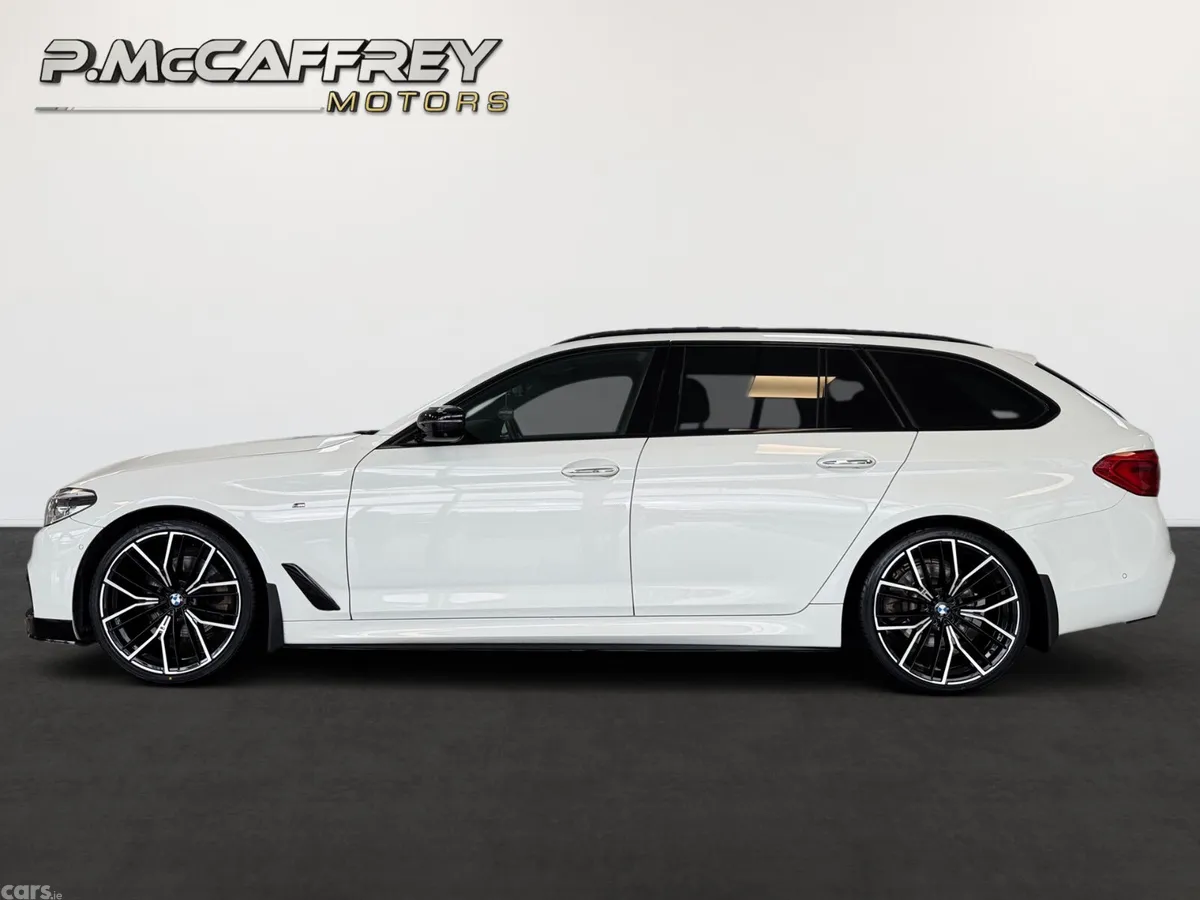 BMW 5-Series Estate, Diesel, 2017, White